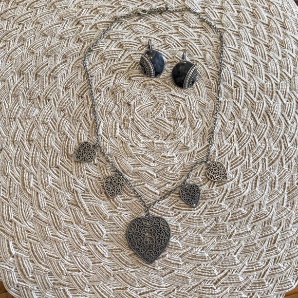 Jewelry - Set of pewter necklace and earrings